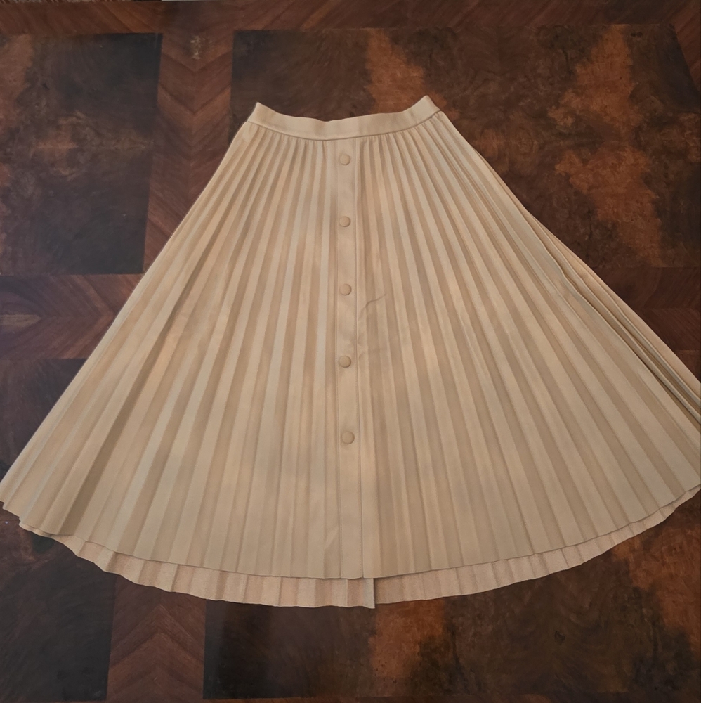 Zara Beige Pleated Maxi Skirt